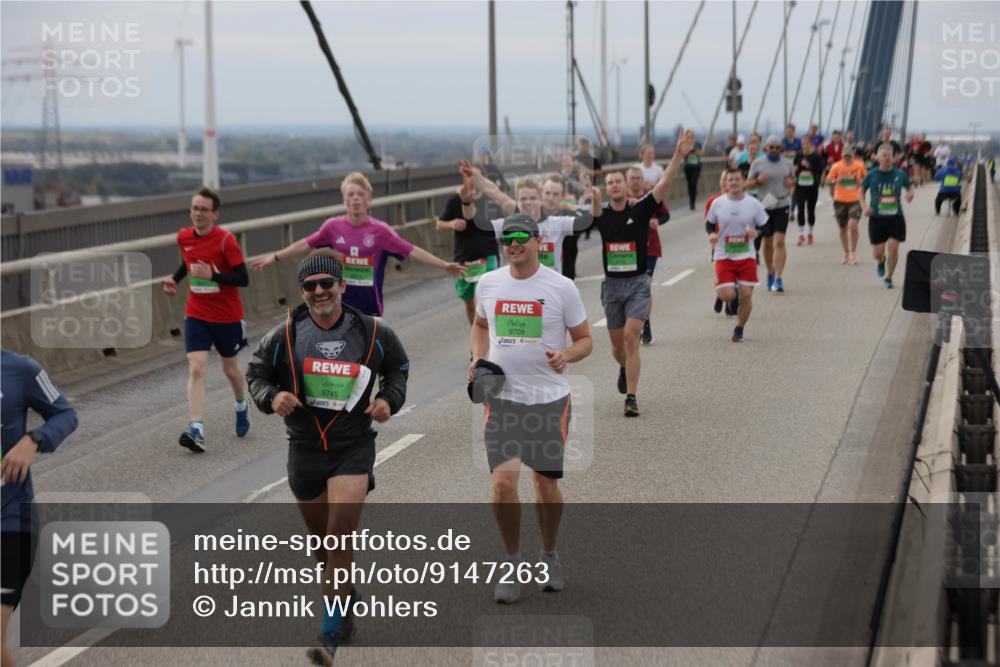 03.10.2025 - Köhlbrandbrückenlauf Jannik Wohlers http://msf.ph/oto/9147263 03.10.2025 15:50:31 Position 1 9745, 9708 meine-sportfotos.de