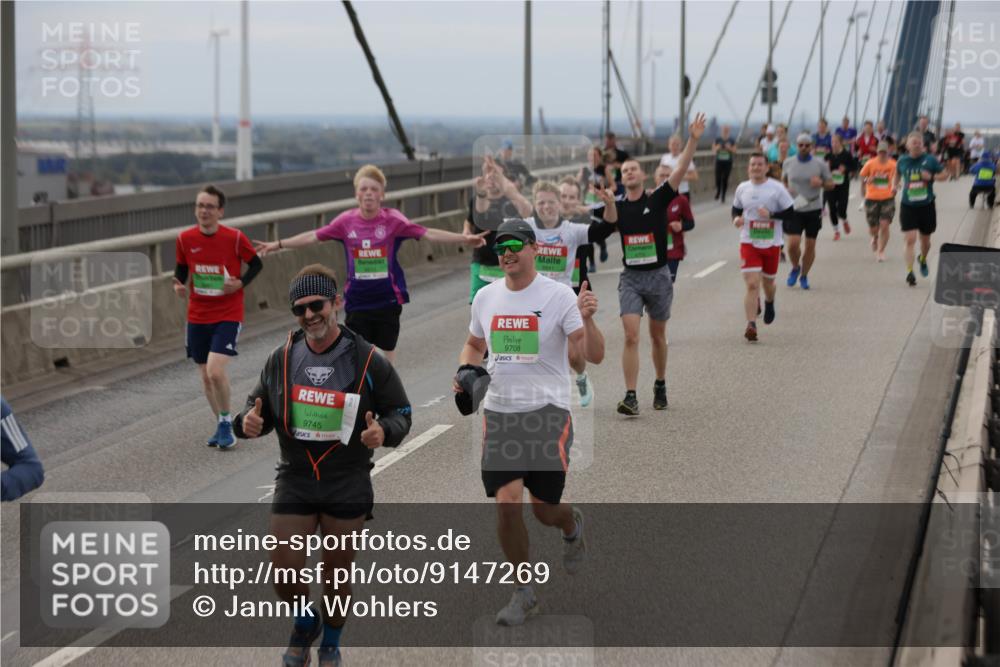 03.10.2025 - Köhlbrandbrückenlauf Jannik Wohlers http://msf.ph/oto/9147269 03.10.2025 15:50:32 Position 1 9745, 9708 meine-sportfotos.de