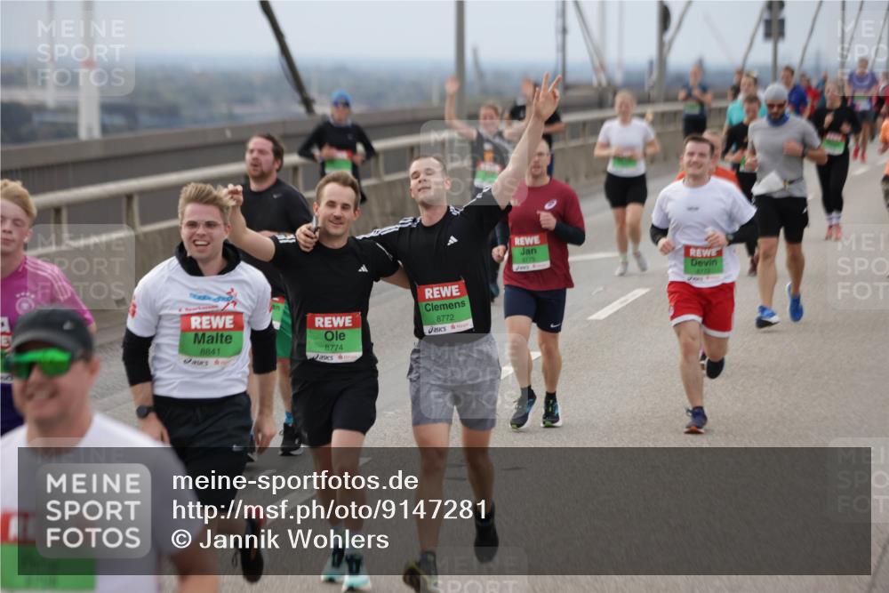 03.10.2025 - Köhlbrandbrückenlauf Jannik Wohlers http://msf.ph/oto/9147281 03.10.2025 15:50:33 Position 1 8775, 8773, 8841, 6, 8774, 8772 meine-sportfotos.de