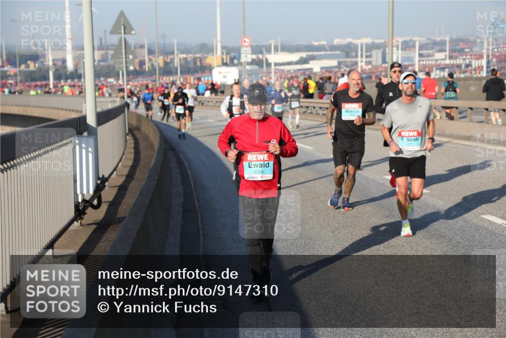 03.10.2025 - Köhlbrandbrückenlauf Yannick Fuchs http://msf.ph/oto/9147310 03.10.2025 08:38:16 Position 2 3224, 1071 meine-sportfotos.de