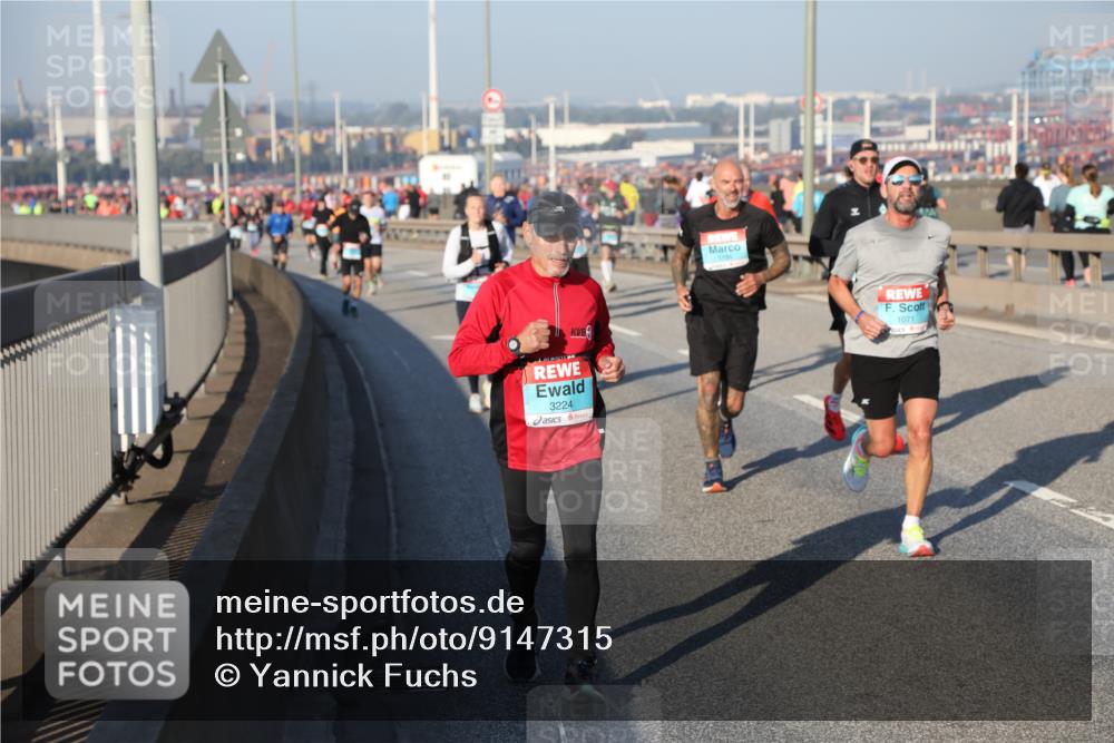 03.10.2025 - Köhlbrandbrückenlauf Yannick Fuchs http://msf.ph/oto/9147315 03.10.2025 08:38:17 Position 2 3224, 1071 meine-sportfotos.de