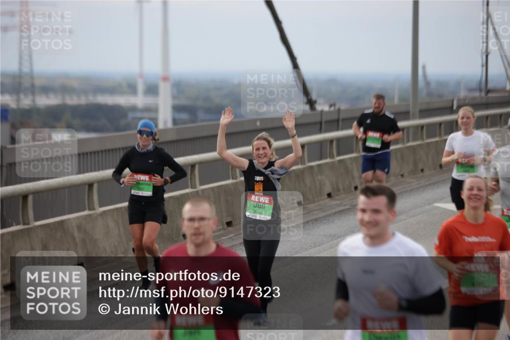 03.10.2025 - Köhlbrandbrückenlauf Jannik Wohlers http://msf.ph/oto/9147323 03.10.2025 15:50:36 Position 1 2015, 9325 meine-sportfotos.de