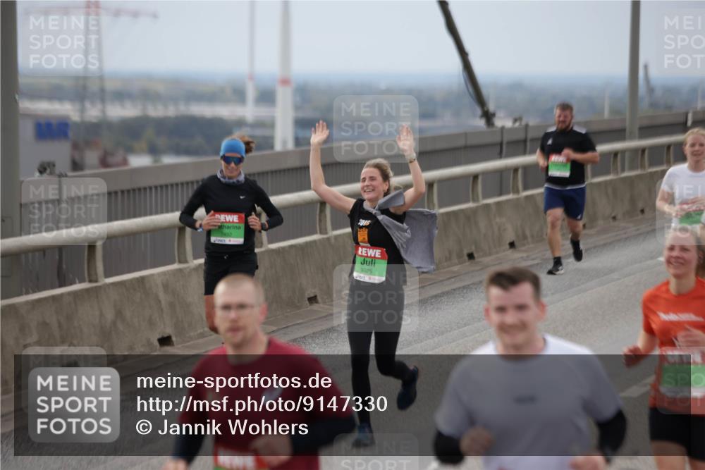 03.10.2025 - Köhlbrandbrückenlauf Jannik Wohlers http://msf.ph/oto/9147330 03.10.2025 15:50:36 Position 1 2016, 9325 meine-sportfotos.de