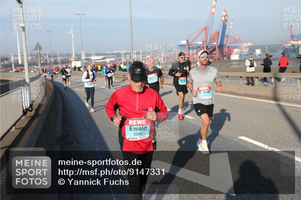 03.10.2025 - Köhlbrandbrückenlauf Yannick Fuchs http://msf.ph/oto/9147331 03.10.2025 08:38:18 Position 2 3224, 1071 meine-sportfotos.de