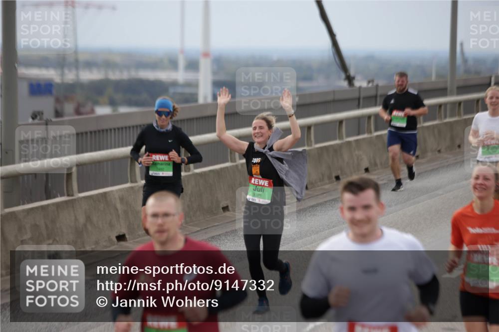 03.10.2025 - Köhlbrandbrückenlauf Jannik Wohlers http://msf.ph/oto/9147332 03.10.2025 15:50:36 Position 1 7492, 2016, 9325 meine-sportfotos.de