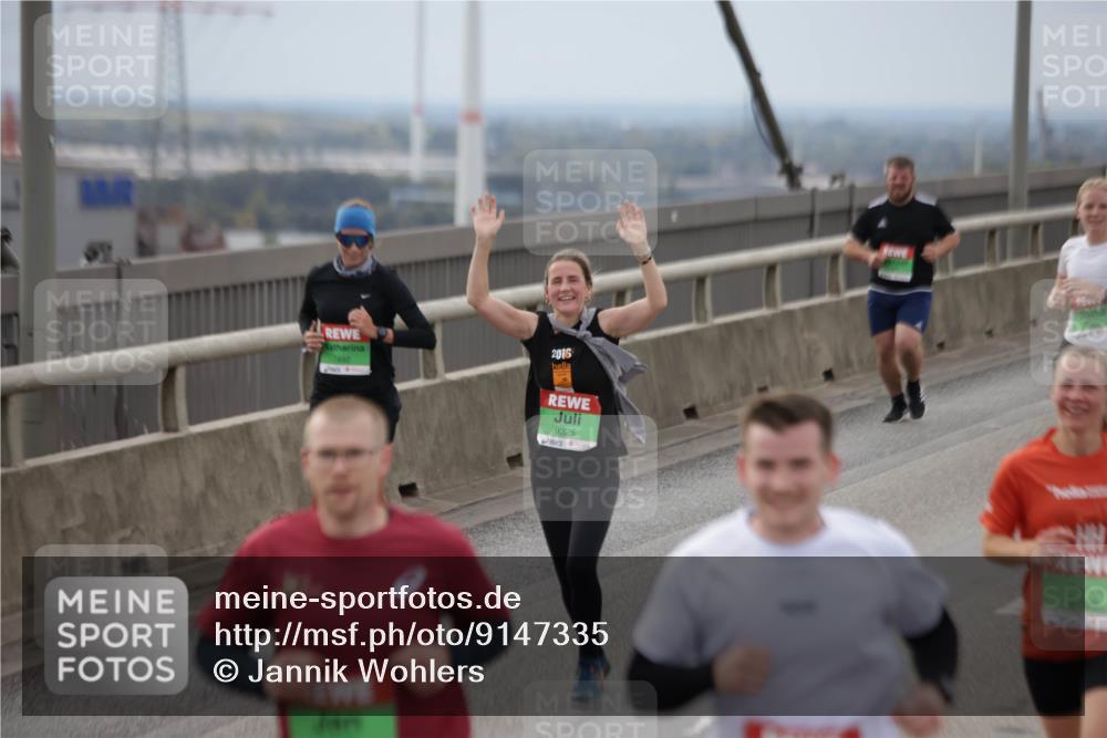 03.10.2025 - Köhlbrandbrückenlauf Jannik Wohlers http://msf.ph/oto/9147335 03.10.2025 15:50:36 Position 1 7492, 2016, 9325 meine-sportfotos.de