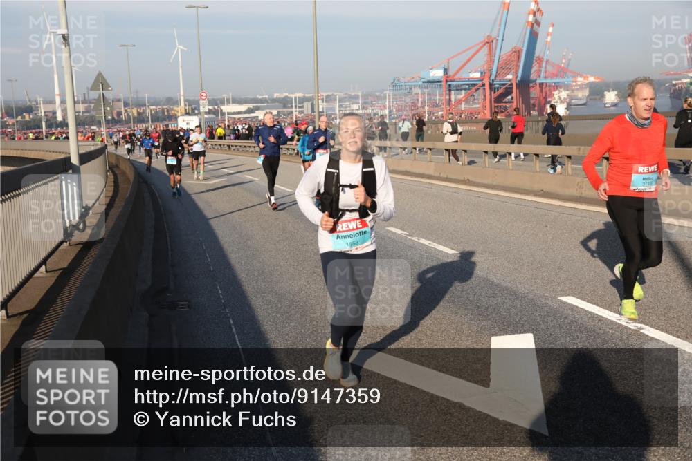 03.10.2025 - Köhlbrandbrückenlauf Yannick Fuchs http://msf.ph/oto/9147359 03.10.2025 08:38:21 Position 2 1553, 3719 meine-sportfotos.de