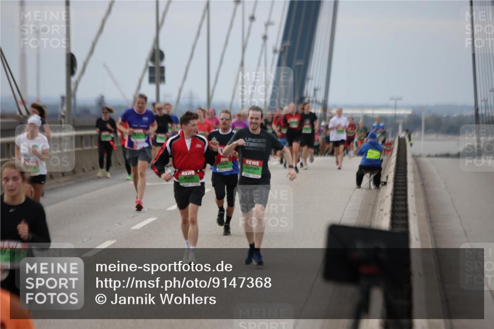 03.10.2025 - Köhlbrandbrückenlauf Jannik Wohlers http://msf.ph/oto/9147368 03.10.2025 15:50:39 Position 1 9316 meine-sportfotos.de
