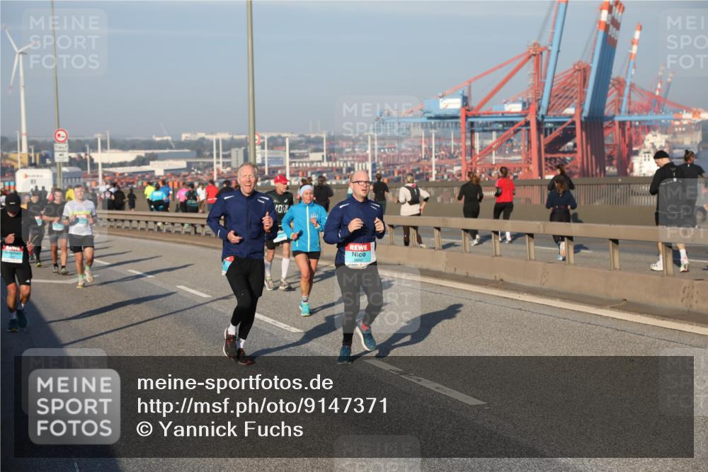 03.10.2025 - Köhlbrandbrückenlauf Yannick Fuchs http://msf.ph/oto/9147371 03.10.2025 08:38:23 Position 2 3650, 11 meine-sportfotos.de