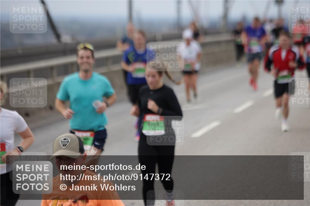 03.10.2025 - Köhlbrandbrückenlauf Jannik Wohlers http://msf.ph/oto/9147372 03.10.2025 15:50:40 Position 1  meine-sportfotos.de