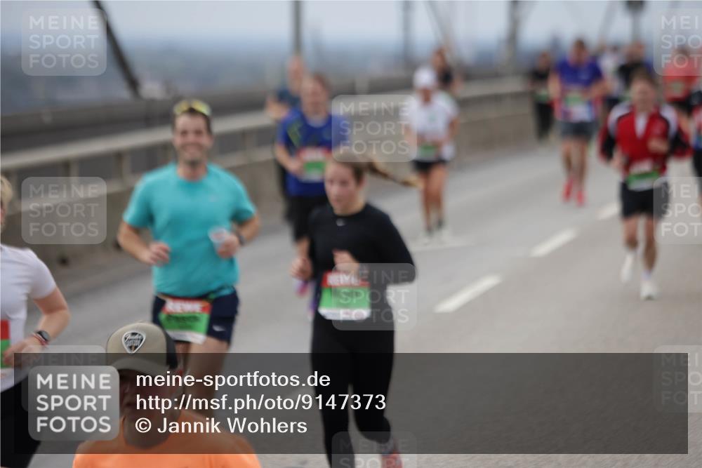 03.10.2025 - Köhlbrandbrückenlauf Jannik Wohlers http://msf.ph/oto/9147373 03.10.2025 15:50:40 Position 1  meine-sportfotos.de