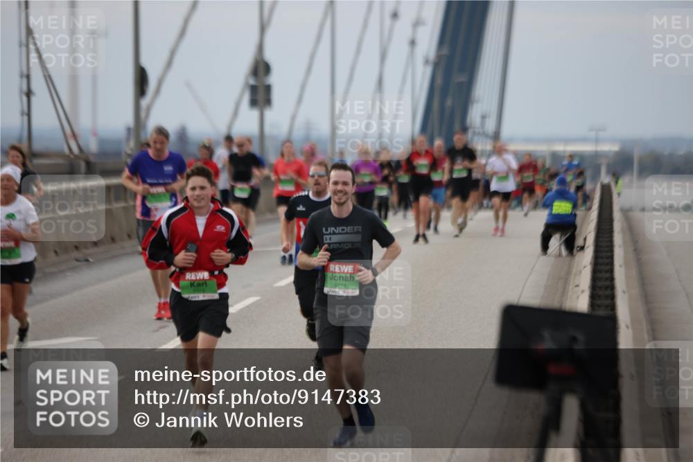 03.10.2025 - Köhlbrandbrückenlauf Jannik Wohlers http://msf.ph/oto/9147383 03.10.2025 15:50:42 Position 1 14, 9315, 9316 meine-sportfotos.de