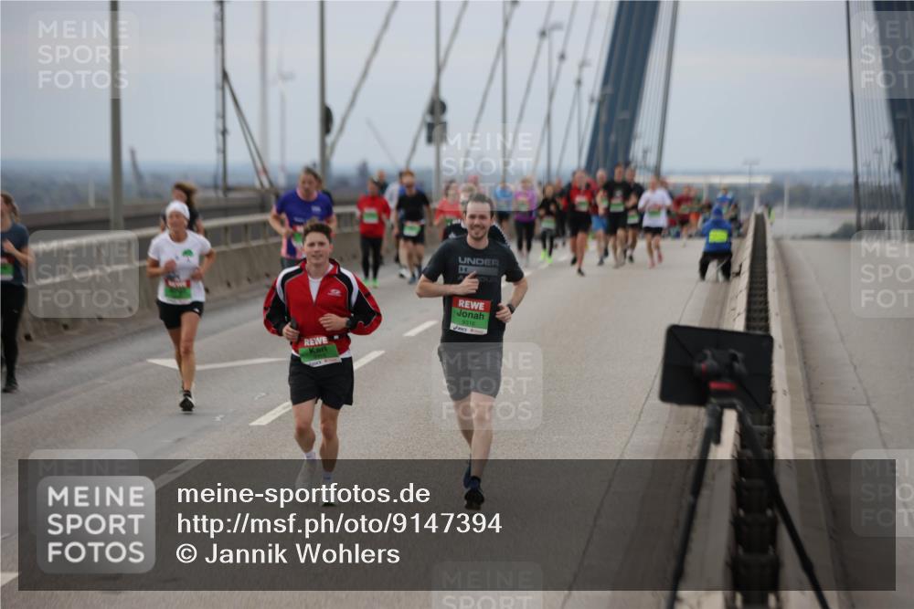03.10.2025 - Köhlbrandbrückenlauf Jannik Wohlers http://msf.ph/oto/9147394 03.10.2025 15:50:43 Position 1 9316 meine-sportfotos.de