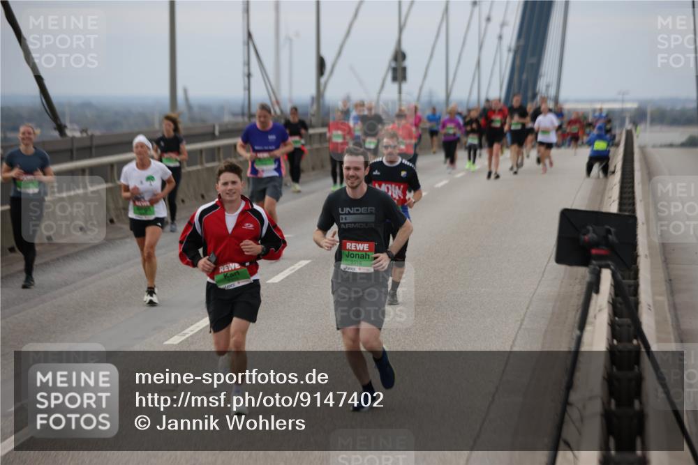 03.10.2025 - Köhlbrandbrückenlauf Jannik Wohlers http://msf.ph/oto/9147402 03.10.2025 15:50:44 Position 1 9316 meine-sportfotos.de