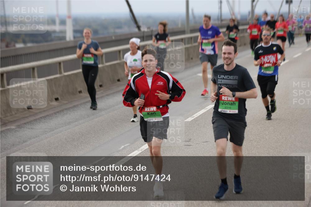 03.10.2025 - Köhlbrandbrückenlauf Jannik Wohlers http://msf.ph/oto/9147424 03.10.2025 15:50:45 Position 1 9315, 9316 meine-sportfotos.de