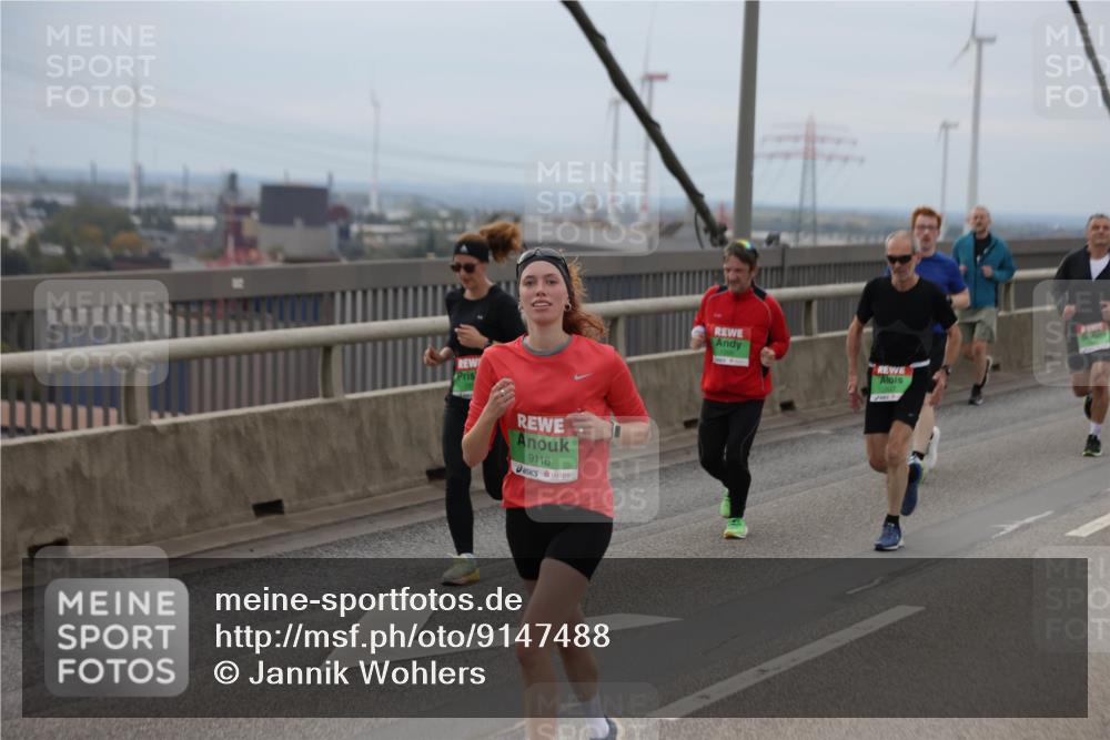 03.10.2025 - Köhlbrandbrückenlauf Jannik Wohlers http://msf.ph/oto/9147488 03.10.2025 15:50:57 Position 1 9116 meine-sportfotos.de