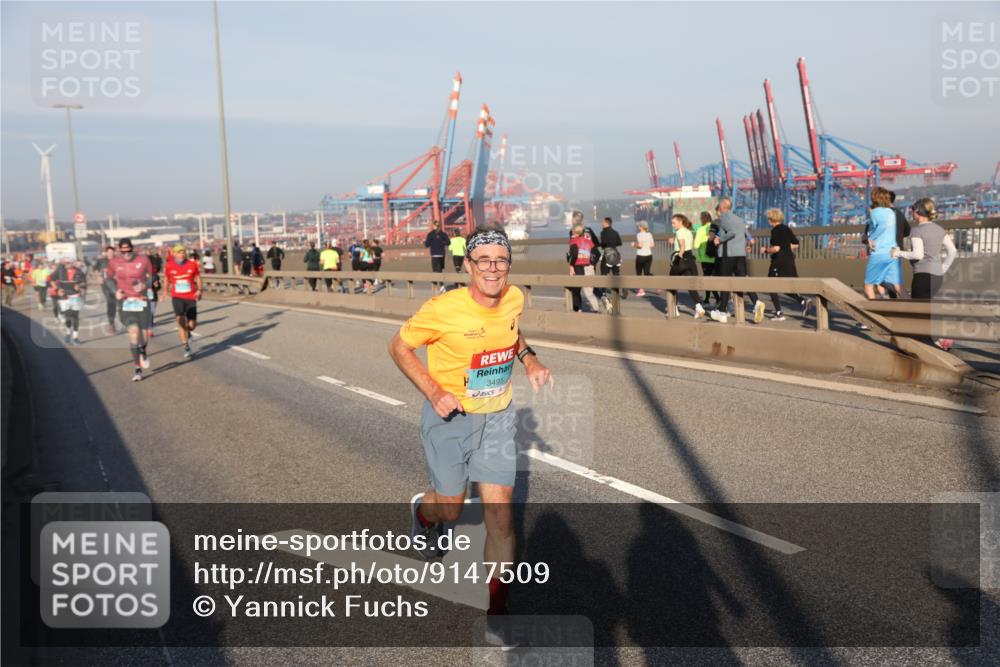 03.10.2025 - Köhlbrandbrückenlauf Yannick Fuchs http://msf.ph/oto/9147509 03.10.2025 08:38:35 Position 2 3495 meine-sportfotos.de