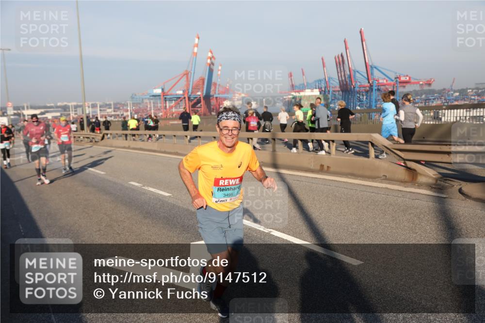 03.10.2025 - Köhlbrandbrückenlauf Yannick Fuchs http://msf.ph/oto/9147512 03.10.2025 08:38:35 Position 2 3495 meine-sportfotos.de