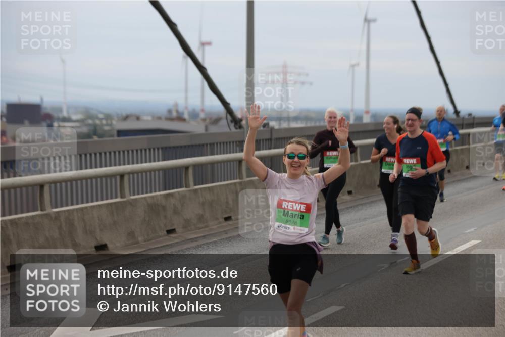 03.10.2025 - Köhlbrandbrückenlauf Jannik Wohlers http://msf.ph/oto/9147560 03.10.2025 15:51:07 Position 1 8928 meine-sportfotos.de