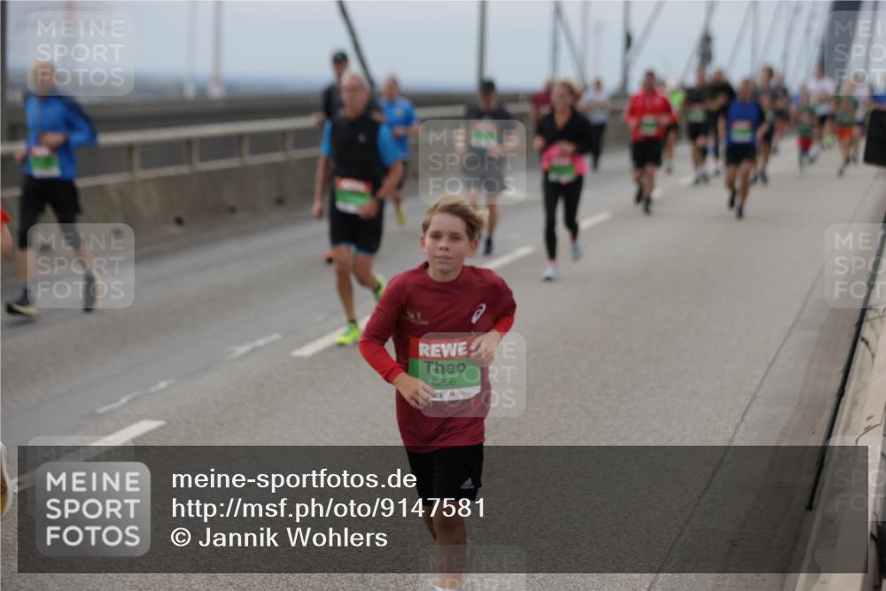03.10.2025 - Köhlbrandbrückenlauf Jannik Wohlers http://msf.ph/oto/9147581 03.10.2025 15:51:09 Position 1 8256 meine-sportfotos.de
