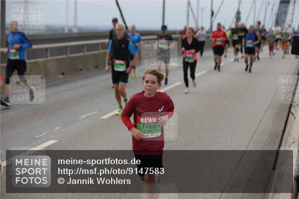 03.10.2025 - Köhlbrandbrückenlauf Jannik Wohlers http://msf.ph/oto/9147583 03.10.2025 15:51:09 Position 1 8256 meine-sportfotos.de
