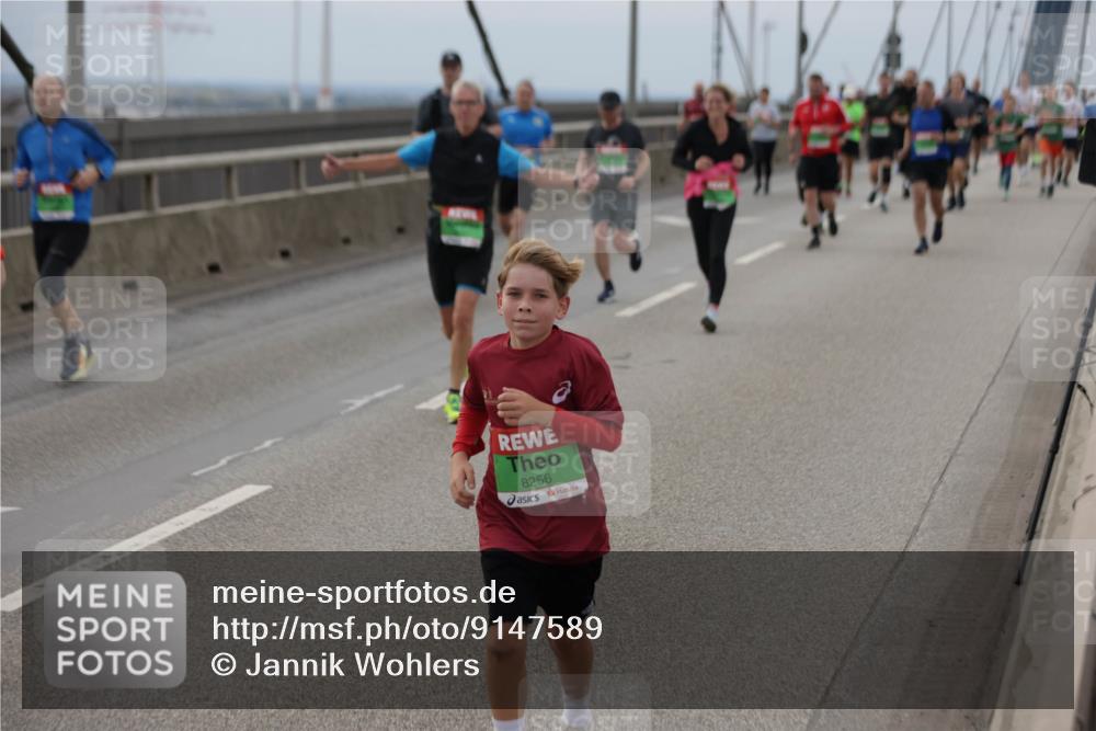 03.10.2025 - Köhlbrandbrückenlauf Jannik Wohlers http://msf.ph/oto/9147589 03.10.2025 15:51:09 Position 1 8256 meine-sportfotos.de