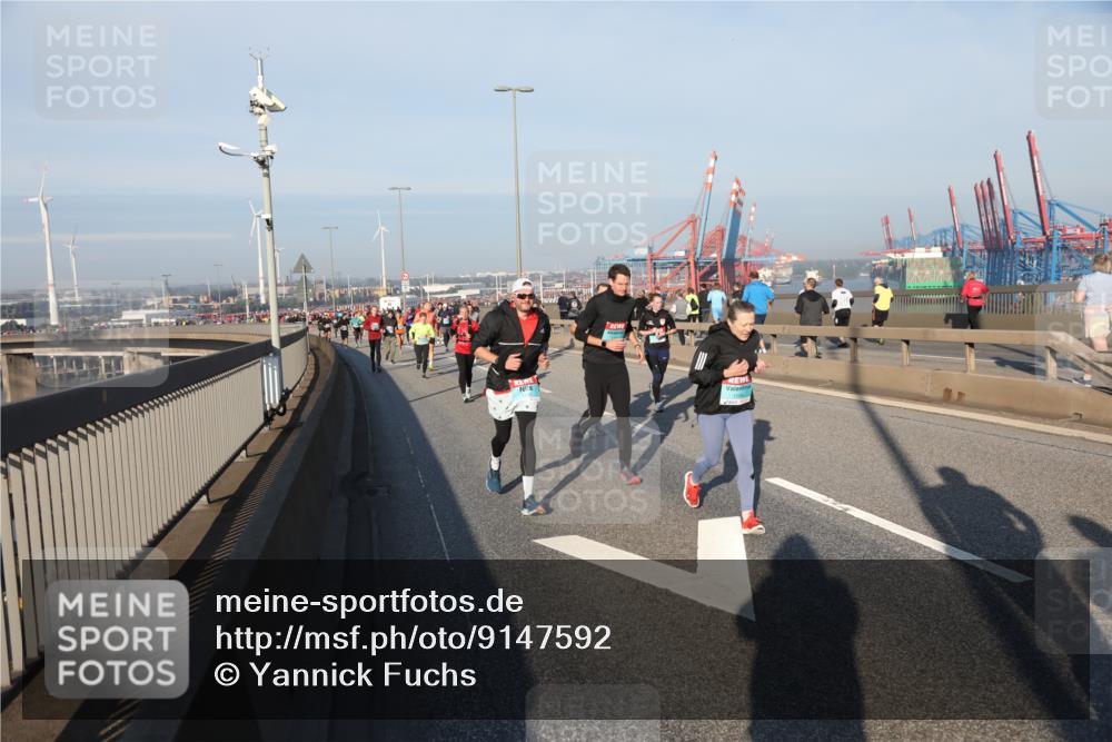 03.10.2025 - Köhlbrandbrückenlauf Yannick Fuchs http://msf.ph/oto/9147592 03.10.2025 08:38:41 Position 2  meine-sportfotos.de