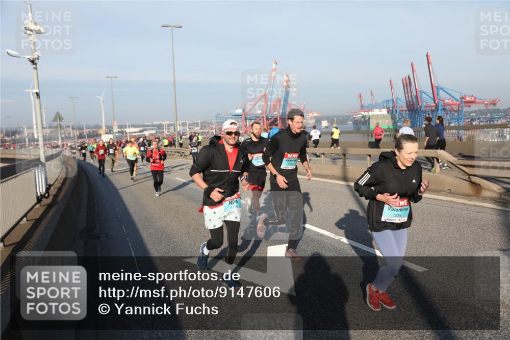03.10.2025 - Köhlbrandbrückenlauf Yannick Fuchs http://msf.ph/oto/9147606 03.10.2025 08:38:42 Position 2 1130, 1284 meine-sportfotos.de