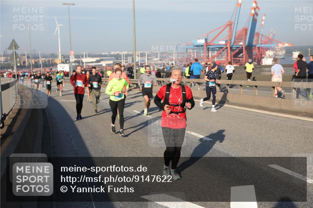 03.10.2025 - Köhlbrandbrückenlauf Yannick Fuchs http://msf.ph/oto/9147622 03.10.2025 08:38:44 Position 2  meine-sportfotos.de