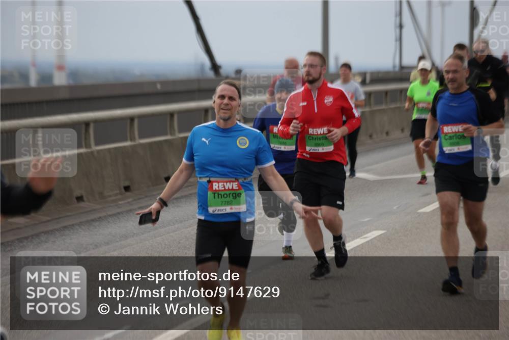 03.10.2025 - Köhlbrandbrückenlauf Jannik Wohlers http://msf.ph/oto/9147629 03.10.2025 15:51:13 Position 1 7782, 7688, 8909, 908, 7800 meine-sportfotos.de