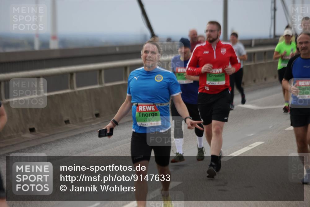 03.10.2025 - Köhlbrandbrückenlauf Jannik Wohlers http://msf.ph/oto/9147633 03.10.2025 15:51:13 Position 1 7782, 28, 8909 meine-sportfotos.de