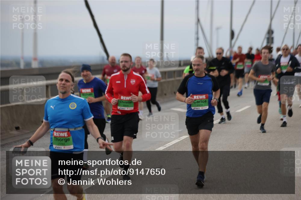 03.10.2025 - Köhlbrandbrückenlauf Jannik Wohlers http://msf.ph/oto/9147650 03.10.2025 15:51:14 Position 1 7782, 8909, 8908, 20 meine-sportfotos.de