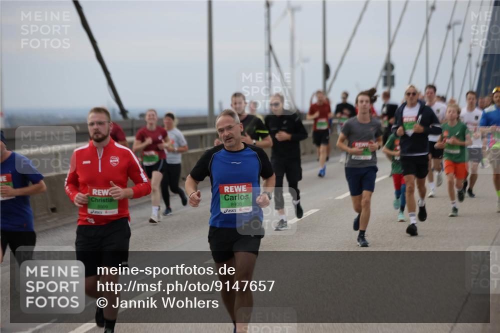 03.10.2025 - Köhlbrandbrückenlauf Jannik Wohlers http://msf.ph/oto/9147657 03.10.2025 15:51:15 Position 1 8909, 8908 meine-sportfotos.de
