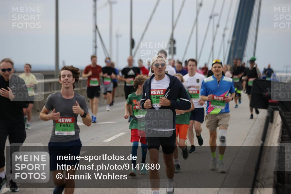 03.10.2025 - Köhlbrandbrückenlauf Jannik Wohlers http://msf.ph/oto/9147680 03.10.2025 15:51:18 Position 1 9203, 9293, 9359, 24, 7292 meine-sportfotos.de