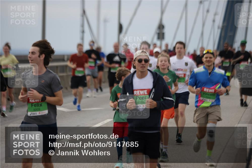 03.10.2025 - Köhlbrandbrückenlauf Jannik Wohlers http://msf.ph/oto/9147685 03.10.2025 15:51:18 Position 1 9203, 9359, 24, 7292 meine-sportfotos.de