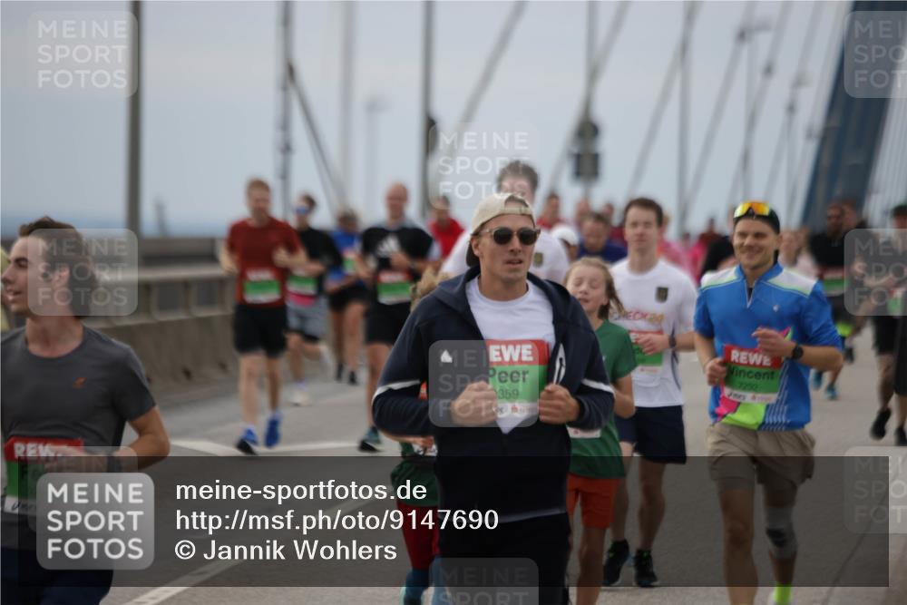 03.10.2025 - Köhlbrandbrückenlauf Jannik Wohlers http://msf.ph/oto/9147690 03.10.2025 15:51:18 Position 1 9203, 24, 7292, 0359 meine-sportfotos.de