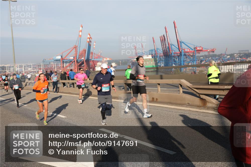 03.10.2025 - Köhlbrandbrückenlauf Yannick Fuchs http://msf.ph/oto/9147691 03.10.2025 08:38:50 Position 2  meine-sportfotos.de