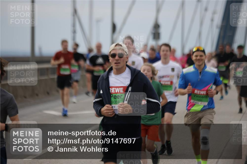 03.10.2025 - Köhlbrandbrückenlauf Jannik Wohlers http://msf.ph/oto/9147697 03.10.2025 15:51:18 Position 1 9359, 7292 meine-sportfotos.de