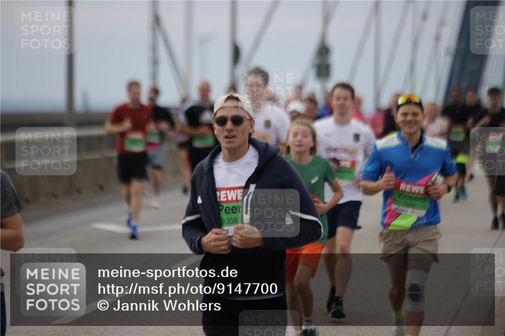 03.10.2025 - Köhlbrandbrückenlauf Jannik Wohlers http://msf.ph/oto/9147700 03.10.2025 15:51:19 Position 1 9359, 7292 meine-sportfotos.de
