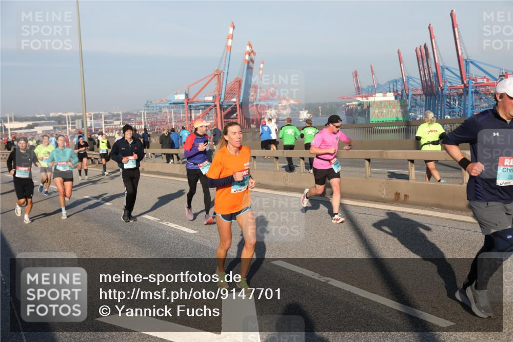 03.10.2025 - Köhlbrandbrückenlauf Yannick Fuchs http://msf.ph/oto/9147701 03.10.2025 08:38:51 Position 2 284 meine-sportfotos.de