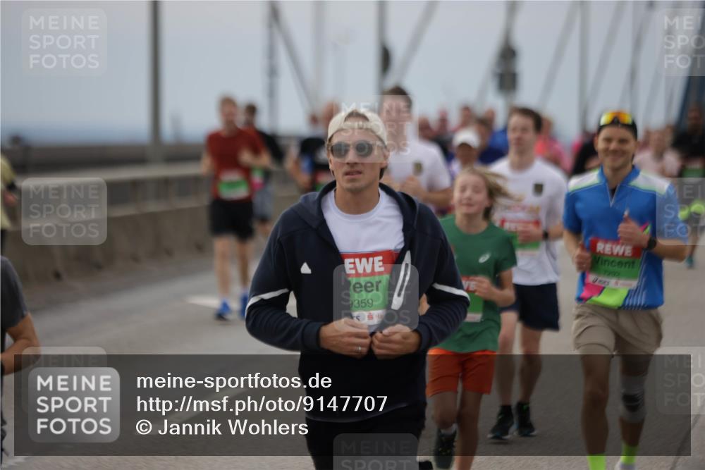 03.10.2025 - Köhlbrandbrückenlauf Jannik Wohlers http://msf.ph/oto/9147707 03.10.2025 15:51:19 Position 1 9359, 7292 meine-sportfotos.de