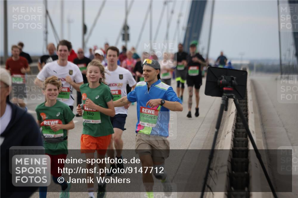 03.10.2025 - Köhlbrandbrückenlauf Jannik Wohlers http://msf.ph/oto/9147712 03.10.2025 15:51:20 Position 1 9293, 9292, 7292 meine-sportfotos.de