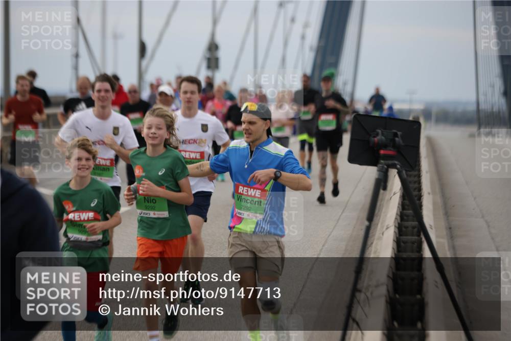 03.10.2025 - Köhlbrandbrückenlauf Jannik Wohlers http://msf.ph/oto/9147713 03.10.2025 15:51:20 Position 1 24, 9295, 9292, 7292 meine-sportfotos.de