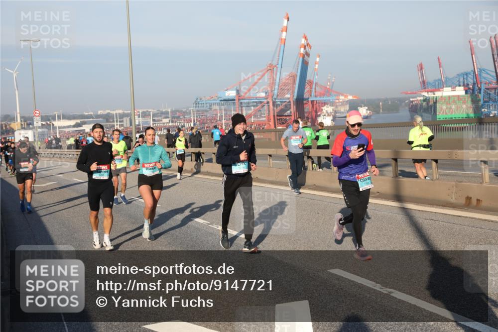 03.10.2025 - Köhlbrandbrückenlauf Yannick Fuchs http://msf.ph/oto/9147721 03.10.2025 08:38:52 Position 2 1106 meine-sportfotos.de