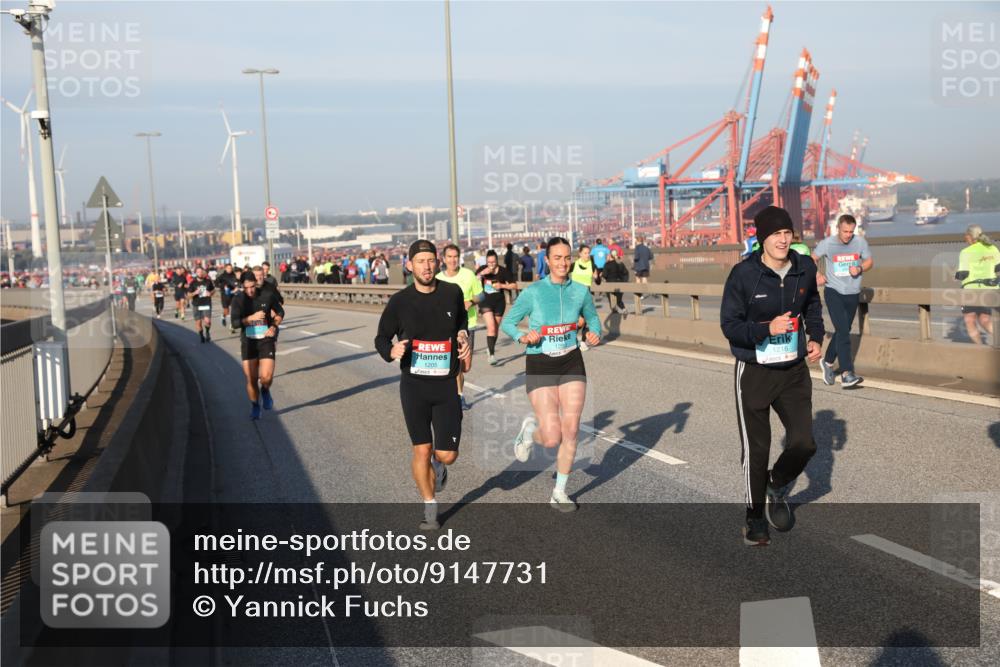 03.10.2025 - Köhlbrandbrückenlauf Yannick Fuchs http://msf.ph/oto/9147731 03.10.2025 08:38:53 Position 2 1205, 1216 meine-sportfotos.de