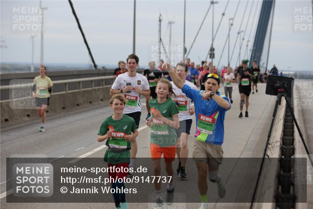 03.10.2025 - Köhlbrandbrückenlauf Jannik Wohlers http://msf.ph/oto/9147737 03.10.2025 15:51:21 Position 1 9167, 9293, 9292, 9166, 7292 meine-sportfotos.de