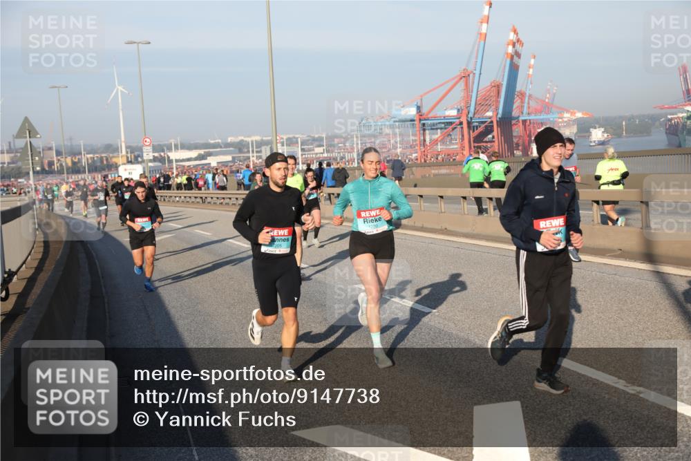 03.10.2025 - Köhlbrandbrückenlauf Yannick Fuchs http://msf.ph/oto/9147738 03.10.2025 08:38:53 Position 2 205 meine-sportfotos.de
