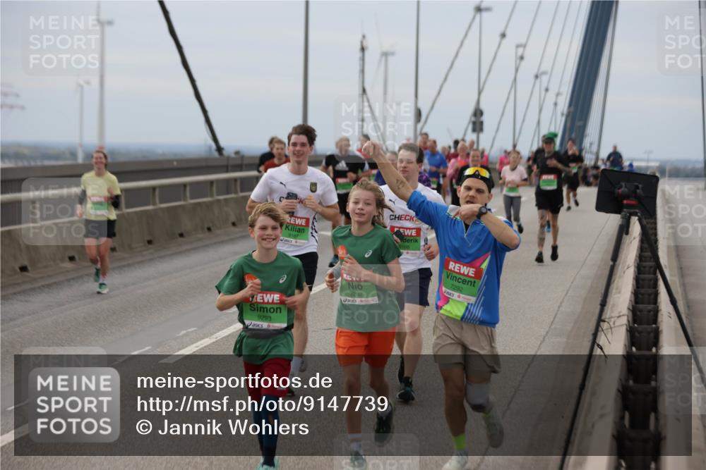03.10.2025 - Köhlbrandbrückenlauf Jannik Wohlers http://msf.ph/oto/9147739 03.10.2025 15:51:21 Position 1 9167, 9166, 9293, 9292, 7292 meine-sportfotos.de