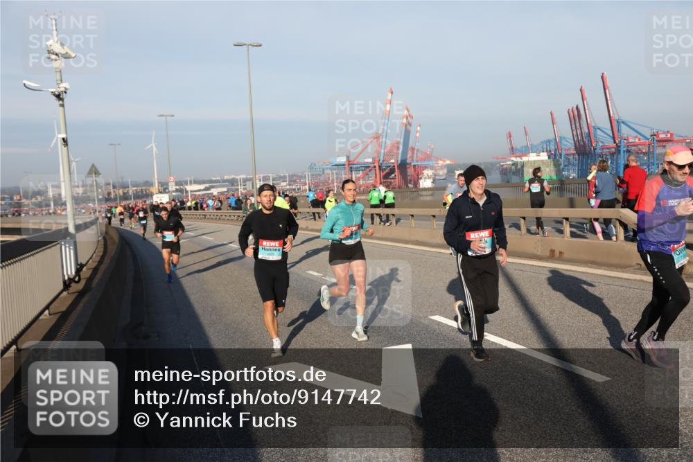 03.10.2025 - Köhlbrandbrückenlauf Yannick Fuchs http://msf.ph/oto/9147742 03.10.2025 08:38:54 Position 2  meine-sportfotos.de