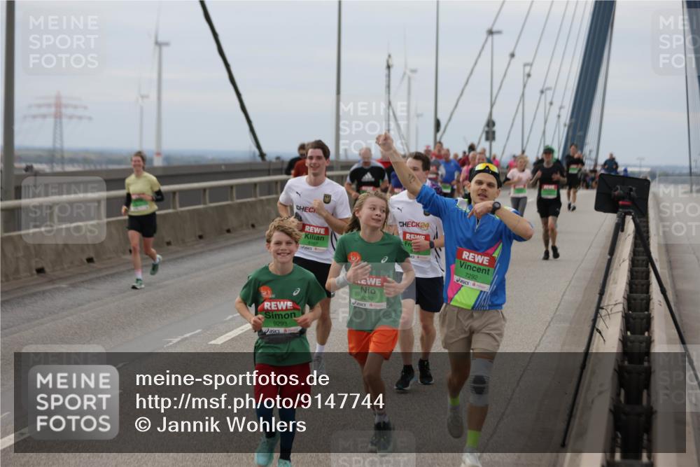03.10.2025 - Köhlbrandbrückenlauf Jannik Wohlers http://msf.ph/oto/9147744 03.10.2025 15:51:22 Position 1 9167, 9293, 9292, 24, 7292 meine-sportfotos.de
